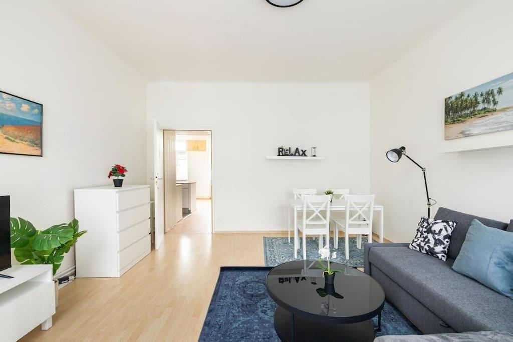 Beautiful 1 Bedroom Apartment Near Schoenbrunn Wien Exterior foto