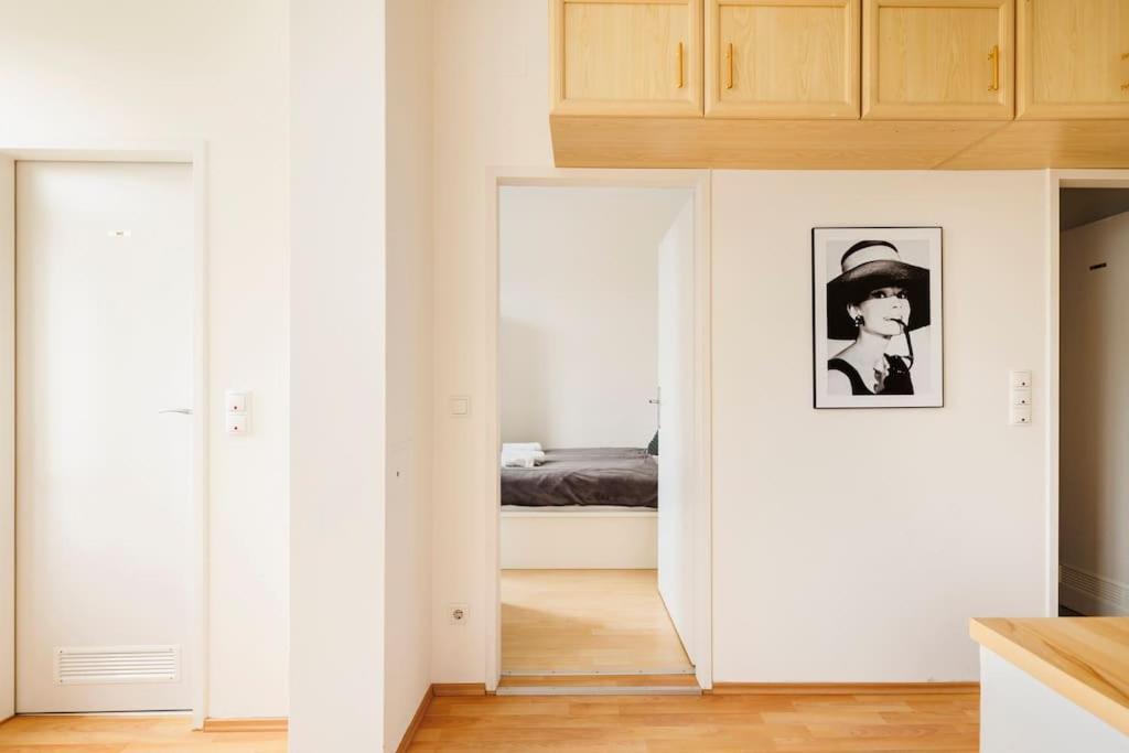 Beautiful 1 Bedroom Apartment Near Schoenbrunn Wien Exterior foto
