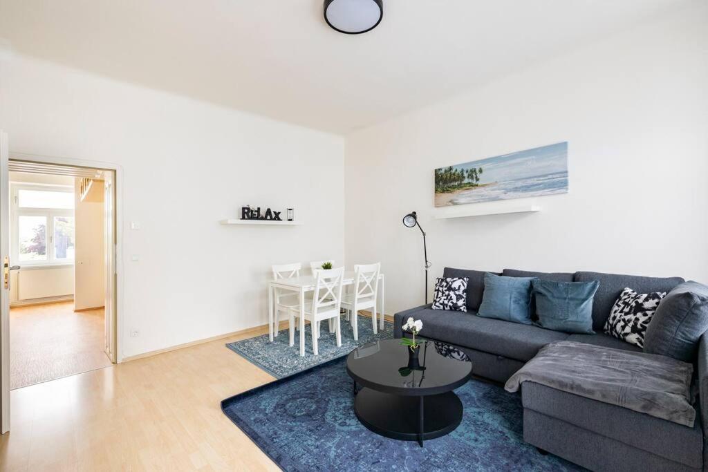Beautiful 1 Bedroom Apartment Near Schoenbrunn Wien Exterior foto